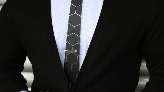 How to Tie a Tie: Easiest Ways to Tie A Tie